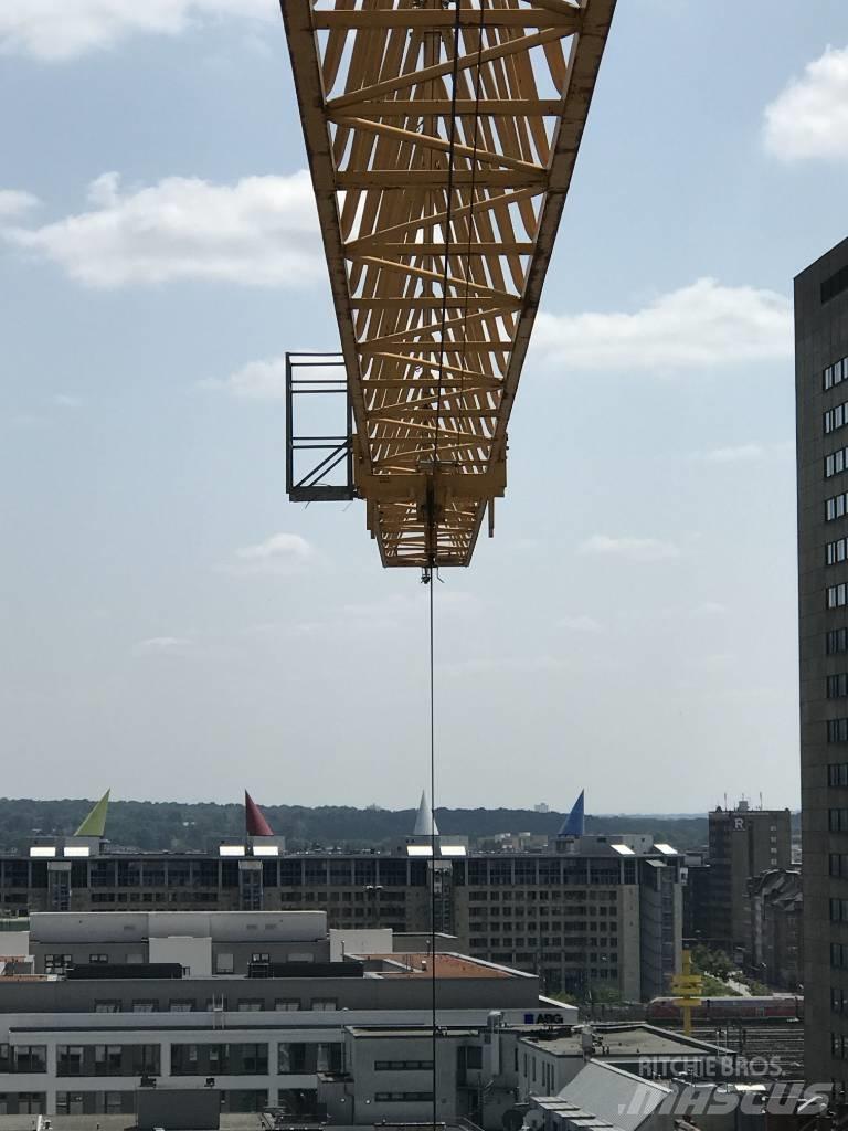 Liebherr 110 EC-B 6 Torenkranen