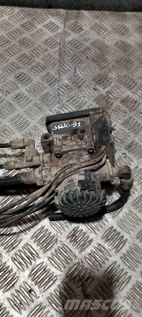 Scania G 400   1879275 Remmen