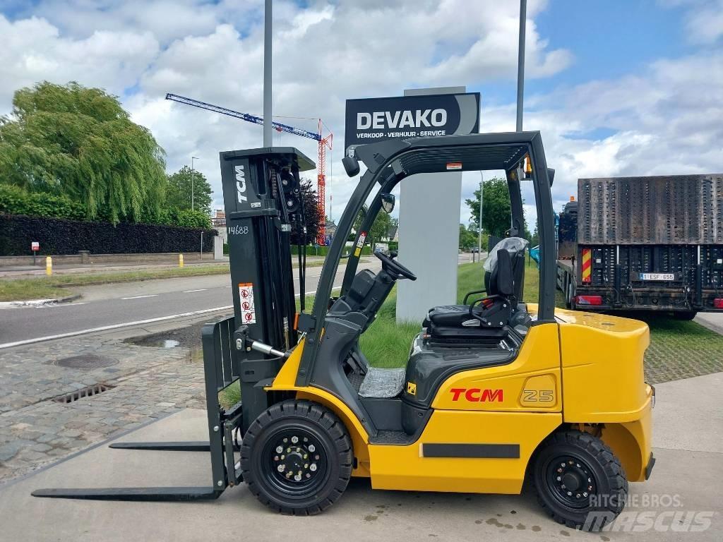 TCM FD25 E2  (*NEW) Diesel heftrucks