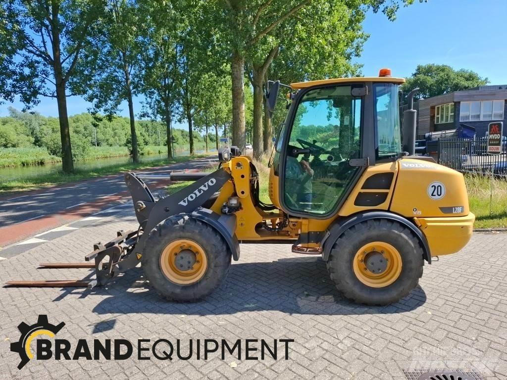 Volvo L28F Wielladers