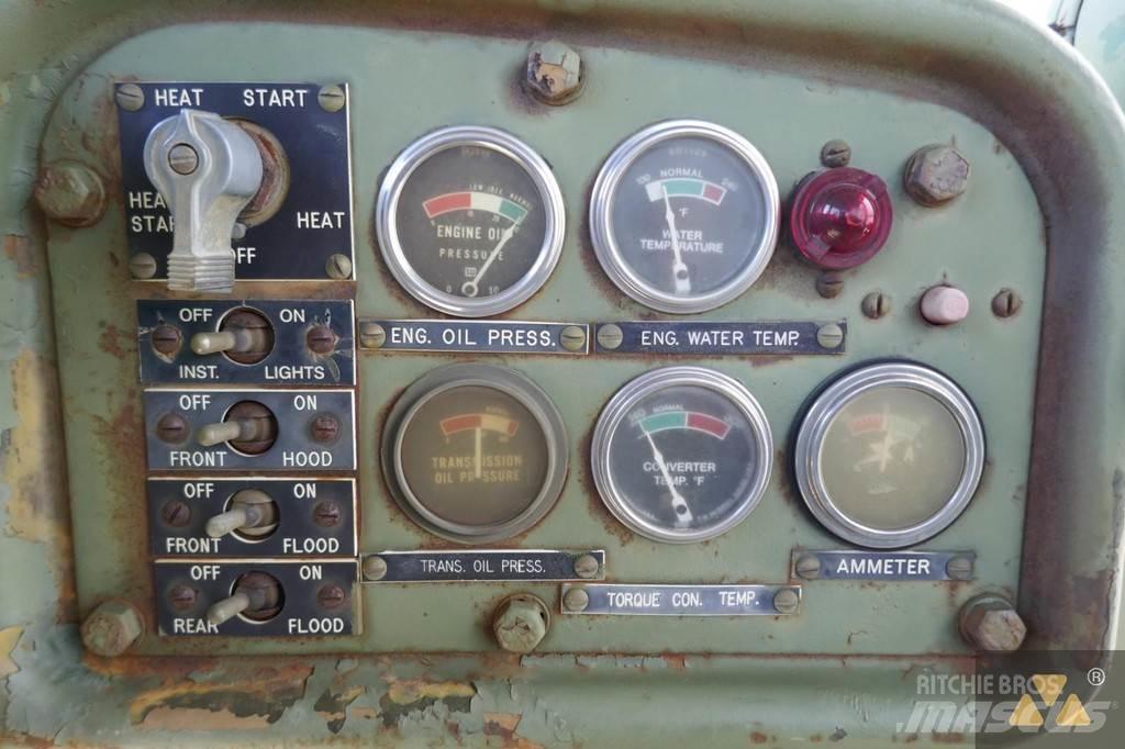 CAT D7F Ex-army Rupsdozers