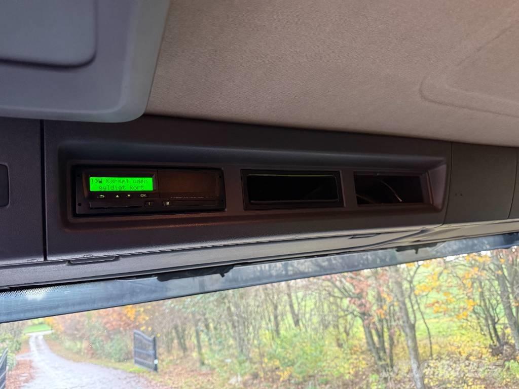 Scania P450 8x2/4 Containertrucks met kabelsysteem