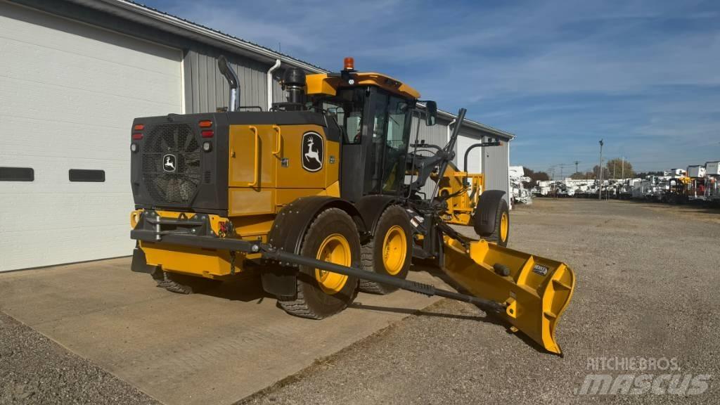John Deere 872 GP Graders