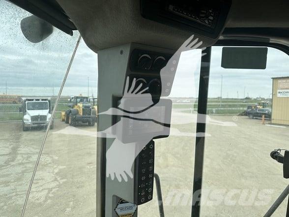 CAT 966M Wielladers