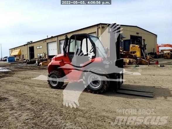 Manitou M30.4 Vorkheftruck voor zwaar terrein