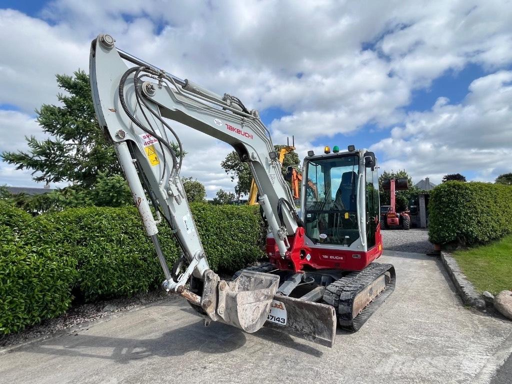 Takeuchi TB 260 Midigraafmachines 7t - 12t