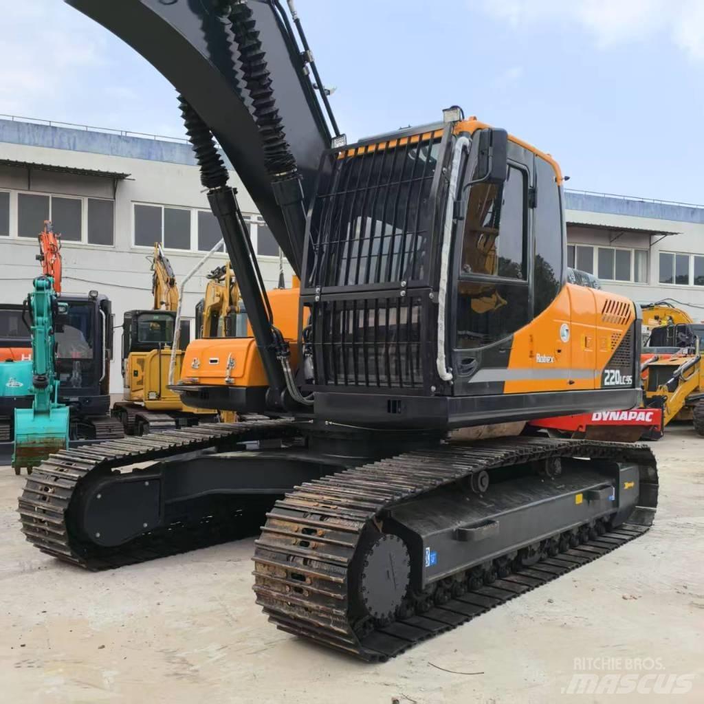 Hyundai R220LC-9S Midigraafmachines 7t - 12t