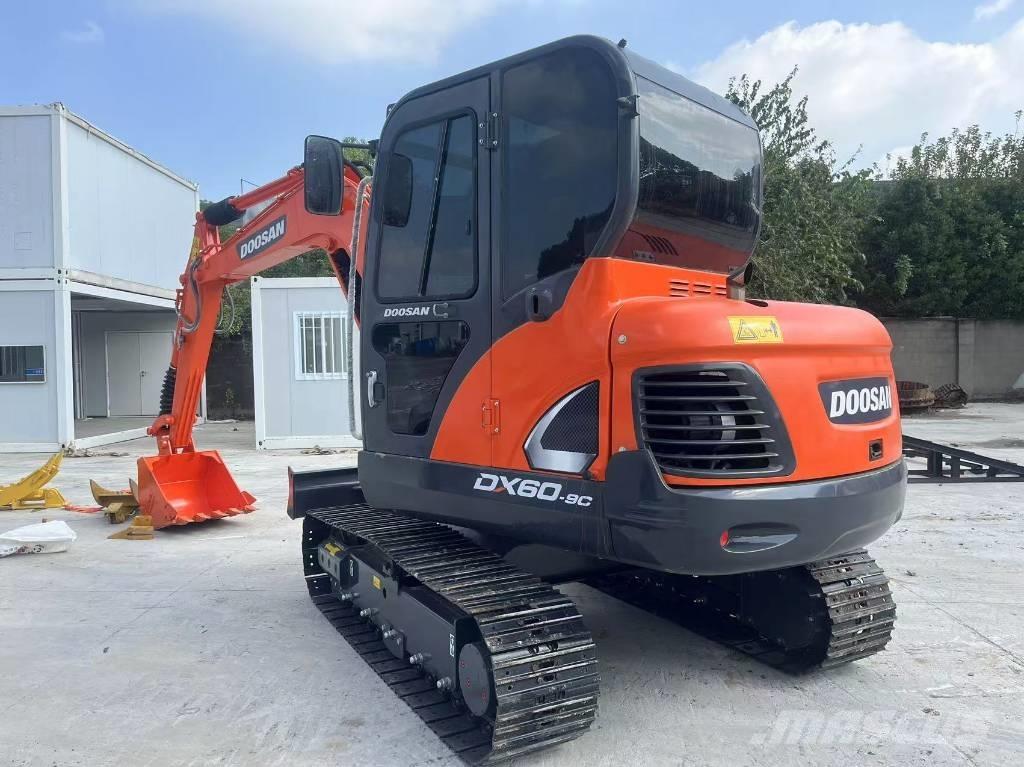 Doosan DX 60-9 C Rupsgraafmachines