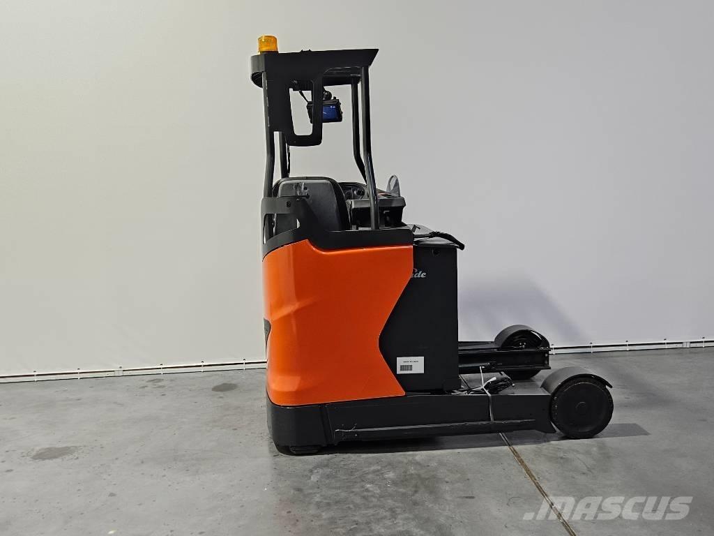 Linde R20N Zelfrijdende stapelaars