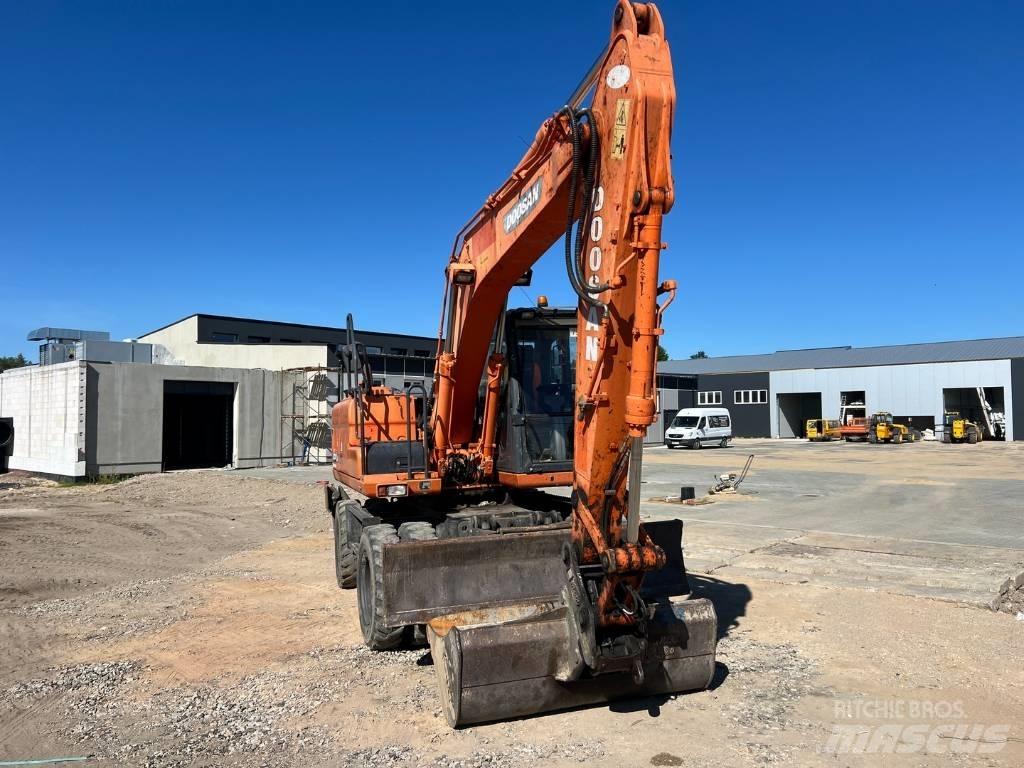 Doosan DX 140 W Wielgraafmachines