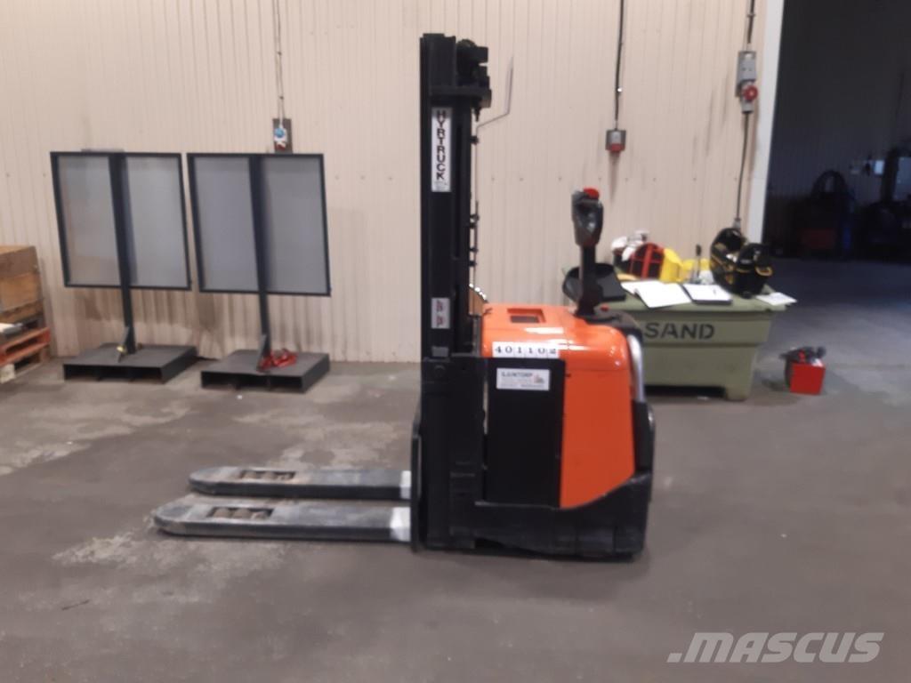 BT SPE125L Zelfrijdende stapelaars