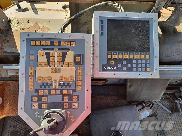Volvo ABG 6870 Asfaltafwerkmachines