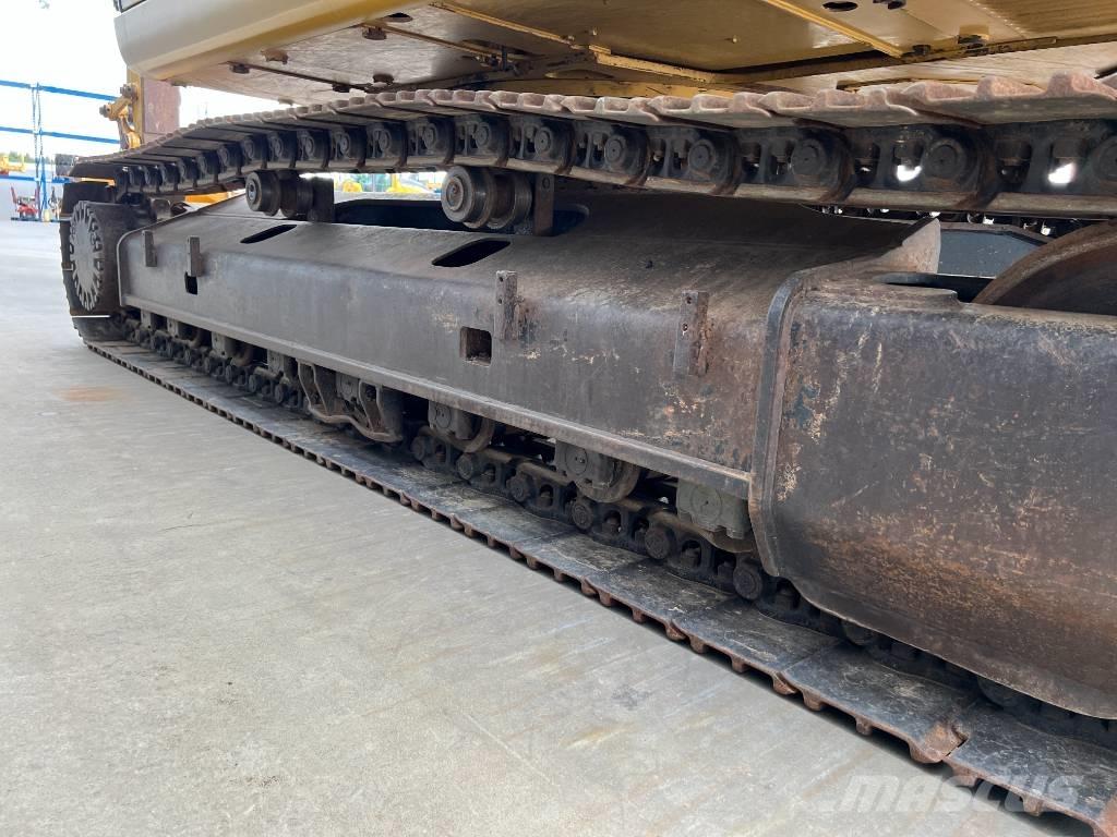 CAT 323D LN Rupsgraafmachines