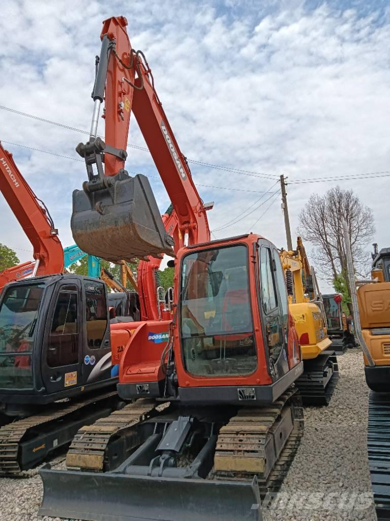 Doosan DX 75 Rupsgraafmachines