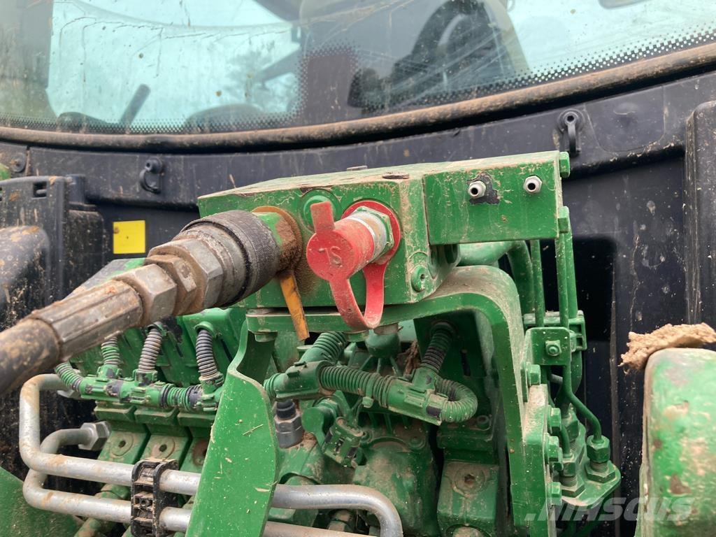 John Deere 6145R Tractoren