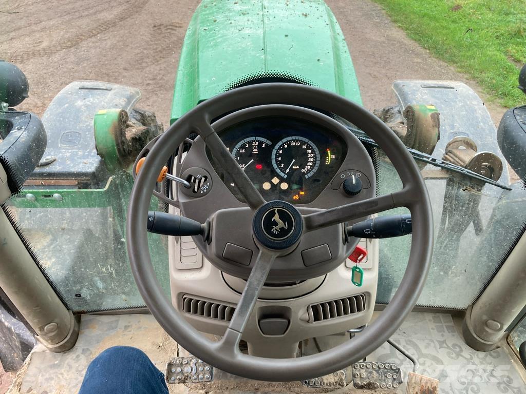 John Deere 6145R Tractoren