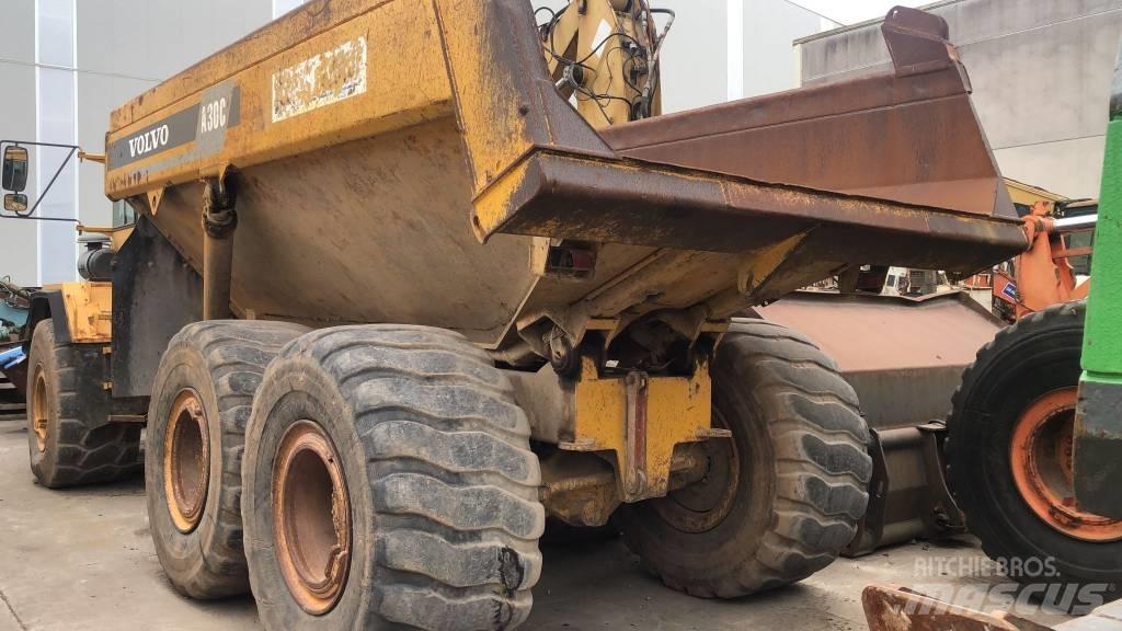 Volvo A 30 Knik dumptrucks