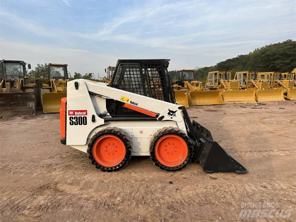 Bobcat S 300 Schrankladers