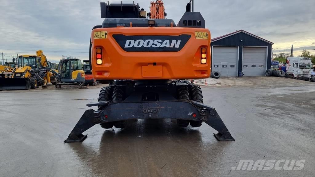 Doosan DX 210 W - 5 Wielgraafmachines
