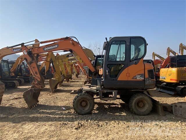 Doosan DX60W Minigraafmachines < 7t