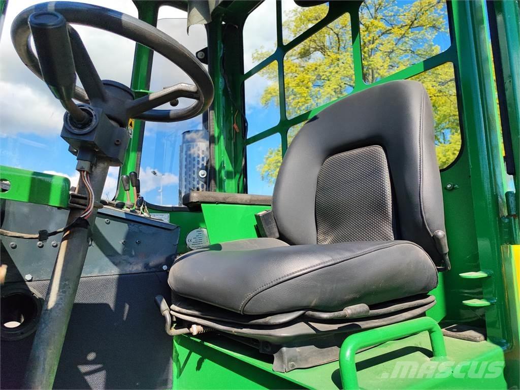 Combilift C4000 Four-way truck