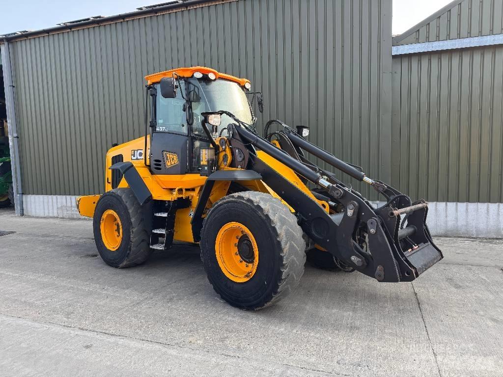 JCB 437 HT Agri Schrank- en knikladers
