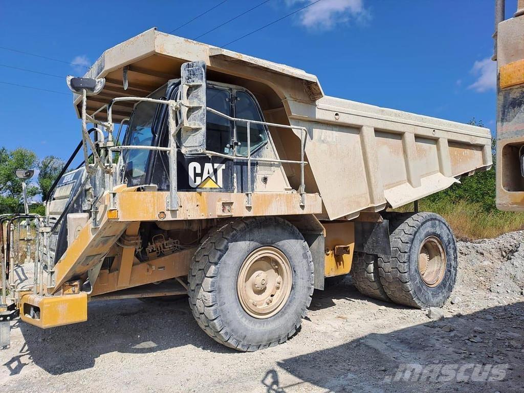 CAT 775F Starre dumpers