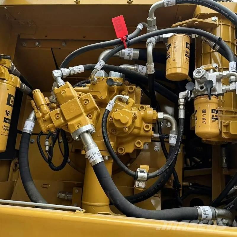 CAT 330 D Rupsgraafmachines