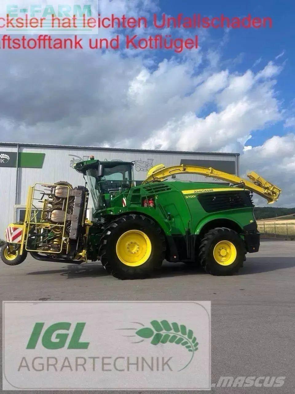 John Deere 9700 i Zelfrijdende veldhakselaars