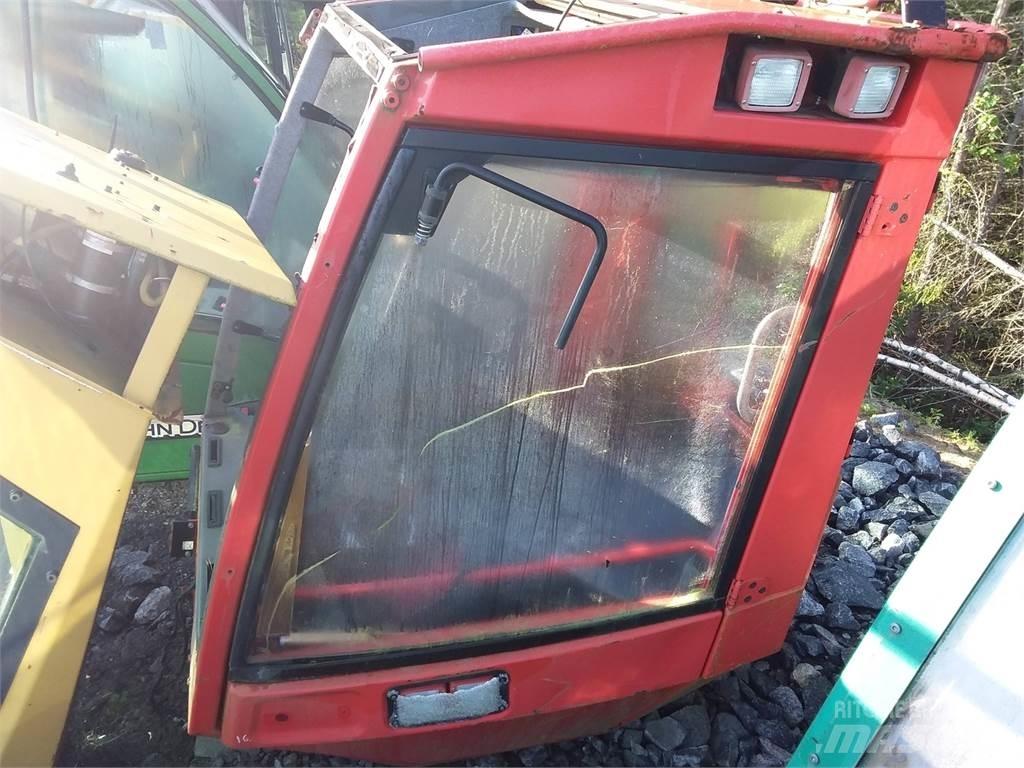 Komatsu 911.5 Cabine en interieur