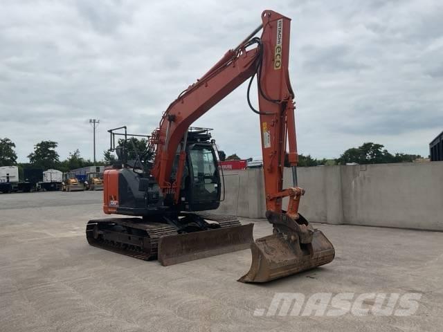 Hitachi ZX 135 US-6 Rupsgraafmachines