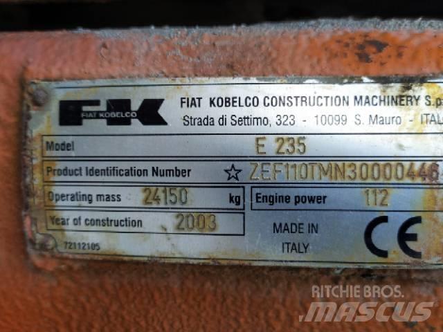 Fiat-Kobelco E 235 Rupsgraafmachines