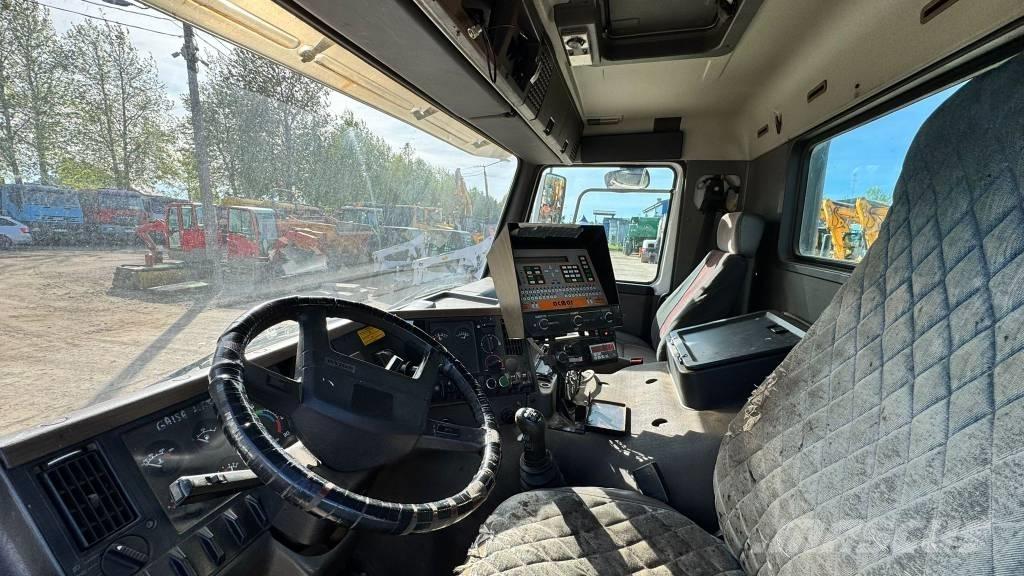 Volvo FL GUDRONATOR Bitumen sprayers