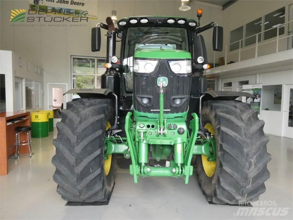 John Deere 6250R Tractoren