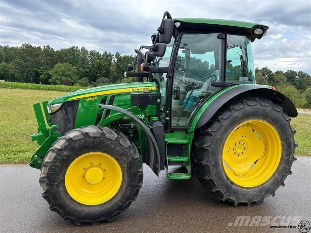 John Deere 5100R Tractoren