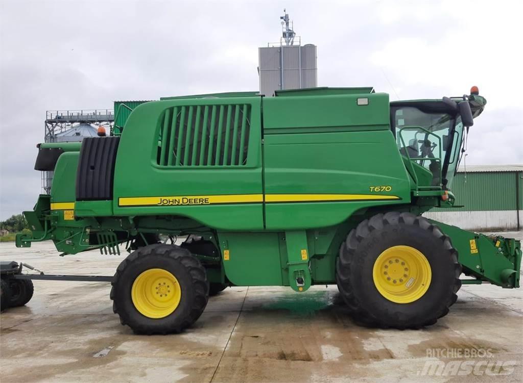 John Deere T670 Maaidorsmachines