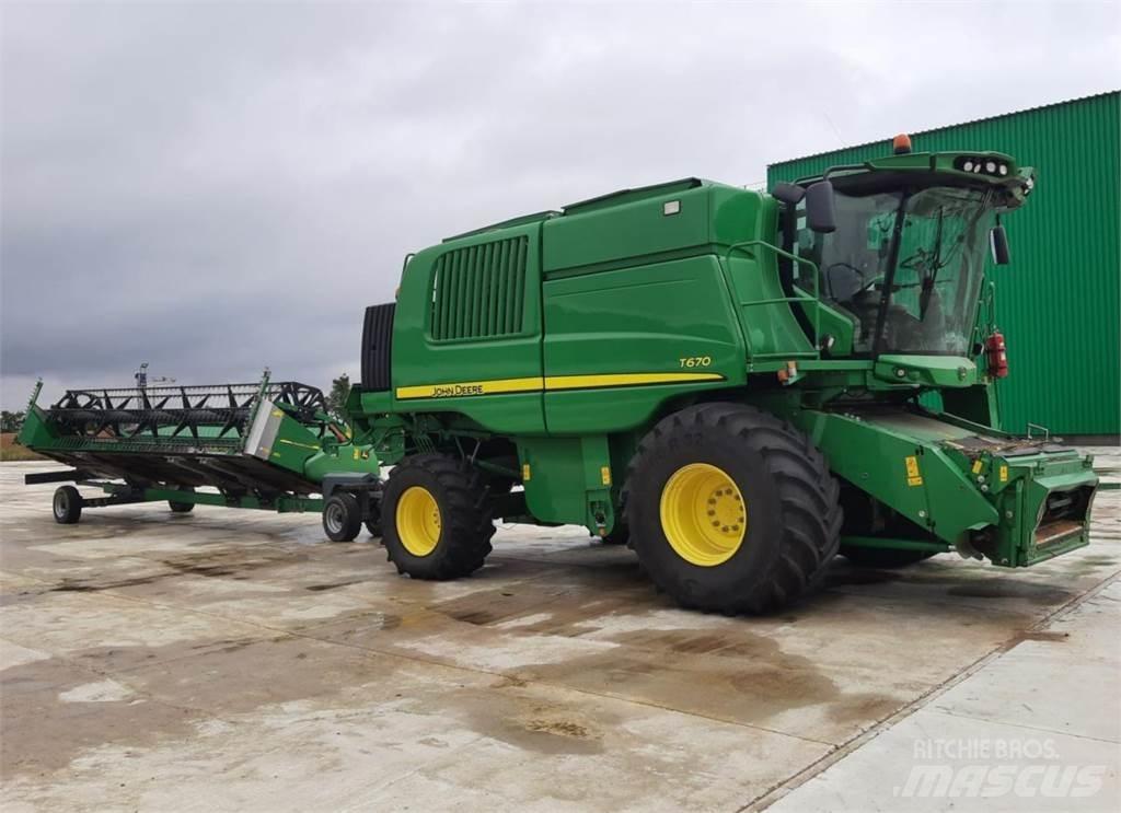 John Deere T670 Maaidorsmachines