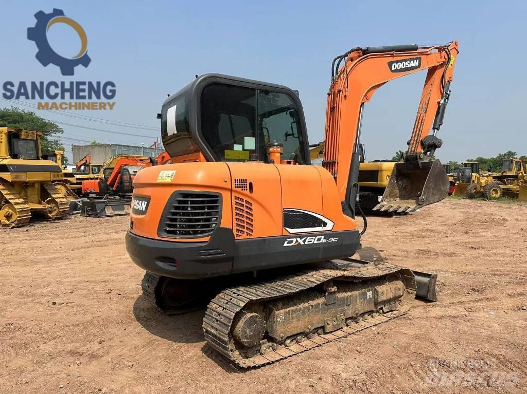 Doosan DX 60 Rupsgraafmachines