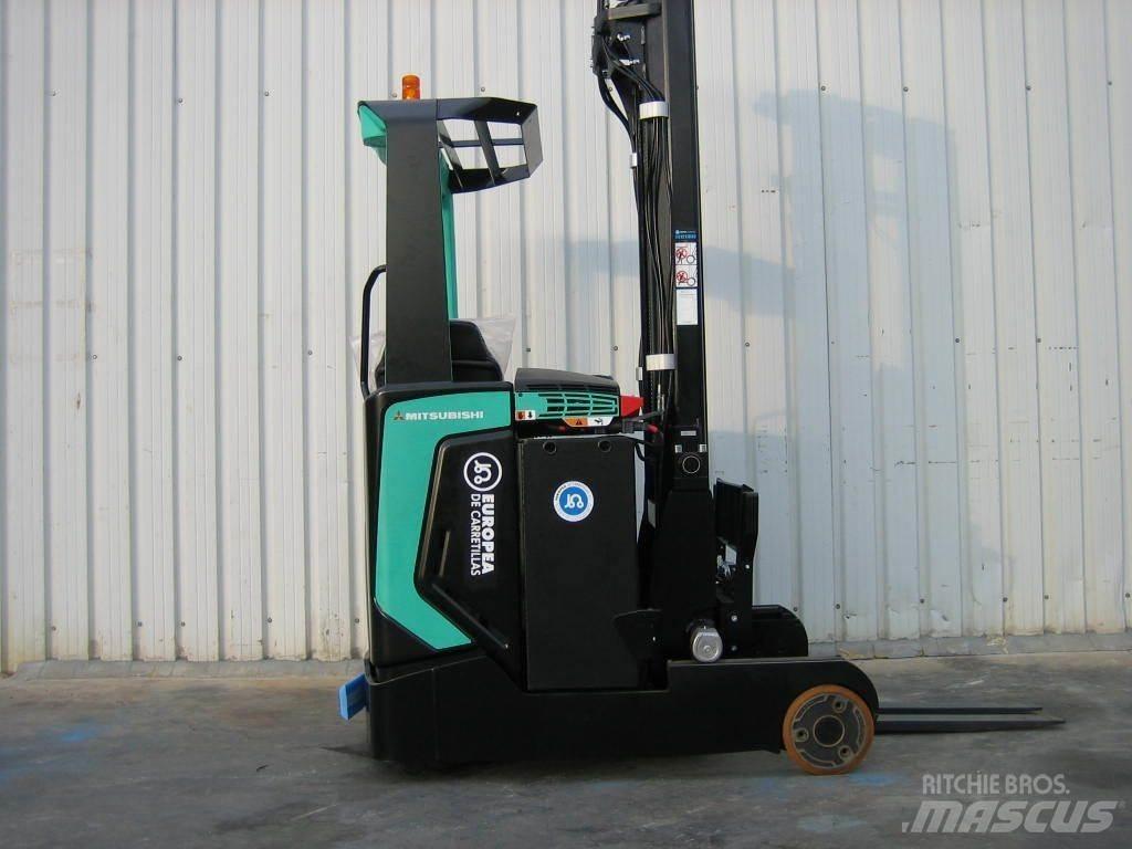 Mitsubishi RB14N2S Reachtruck voor hoog niveau