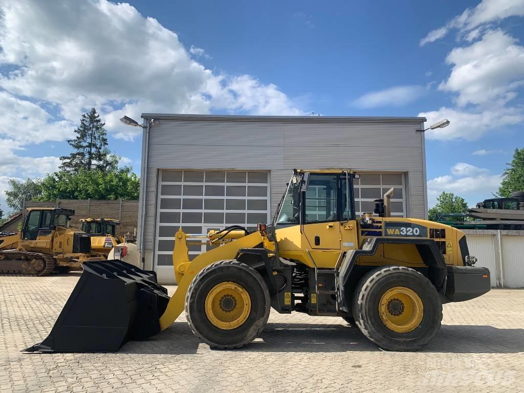 Komatsu WA 320-5H Wielladers