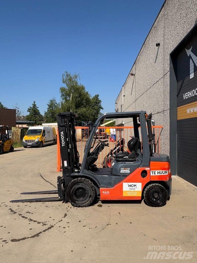 Toyota 8 FDF 25 Diesel heftrucks