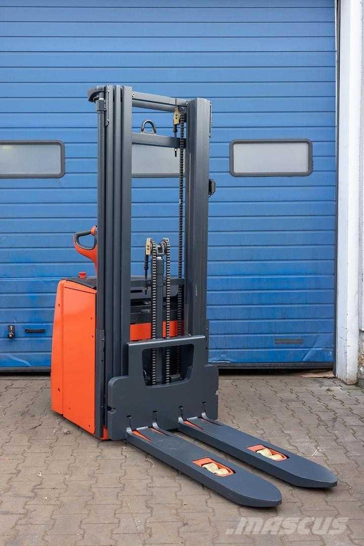 Linde L20 Meeloop stapelaar