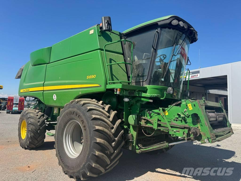 John Deere S 690 Maaidorsmachines