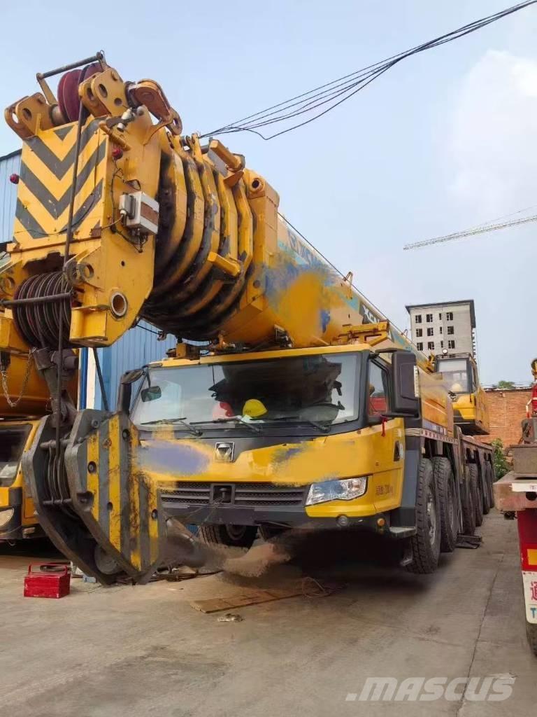 XCMG XCA300 Kranen voor alle terreinen