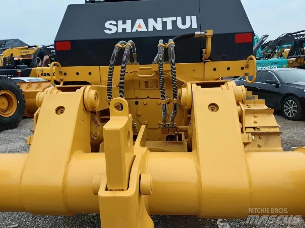 Shantui D22 Rupsdozers