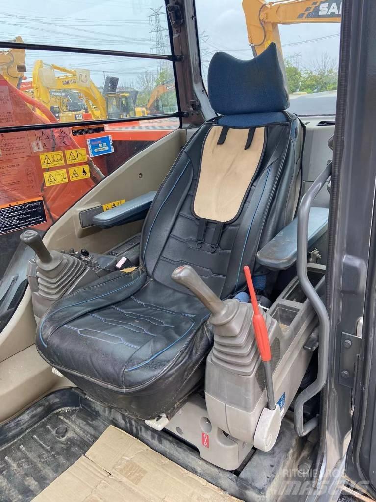 Hitachi ZX 240 Rupsgraafmachines