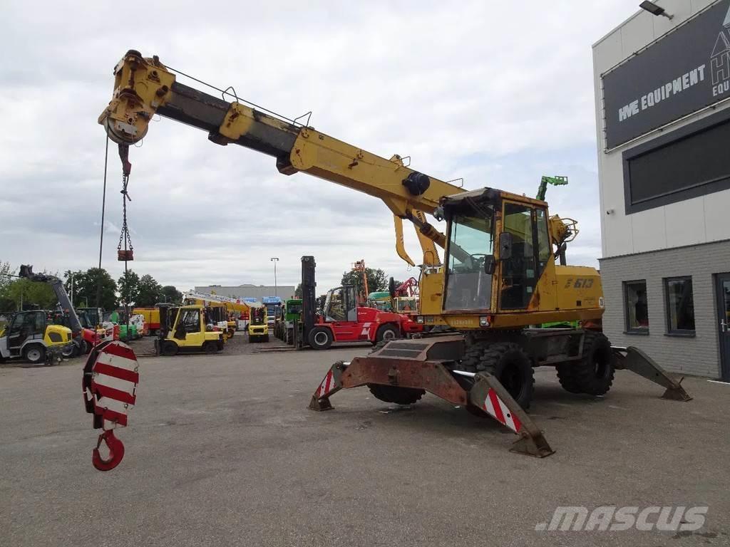 Sennebogen S613 Ruw terrein kranen