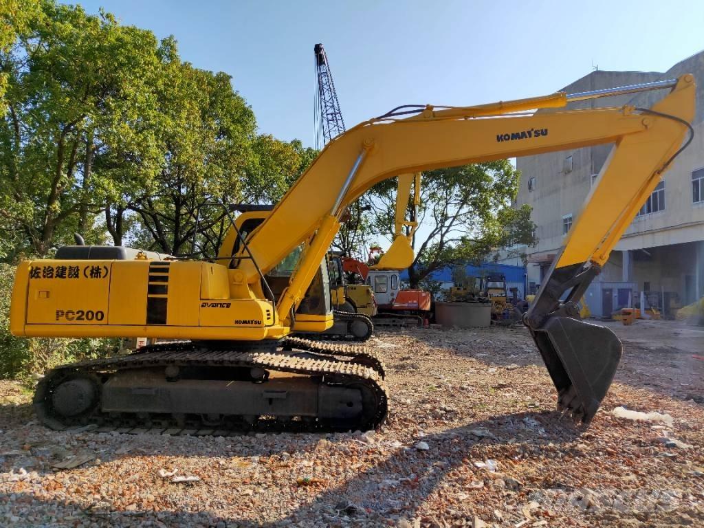 Komatsu PC200-6 Rupsgraafmachines