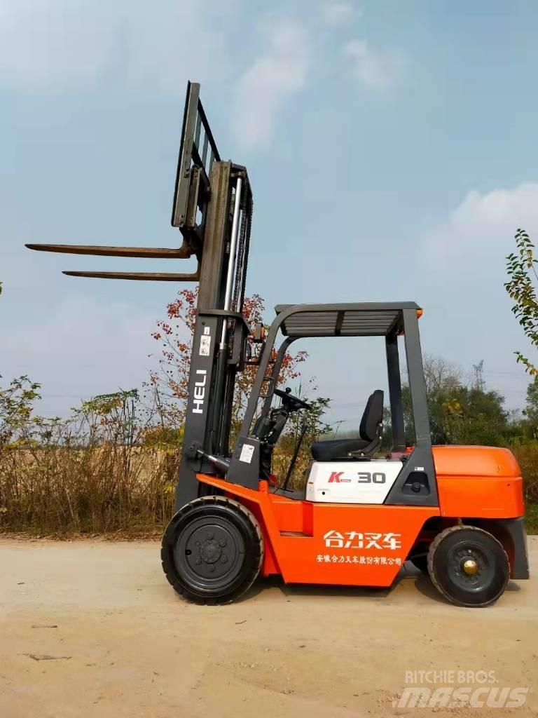 Heli CPCD 30 Diesel heftrucks