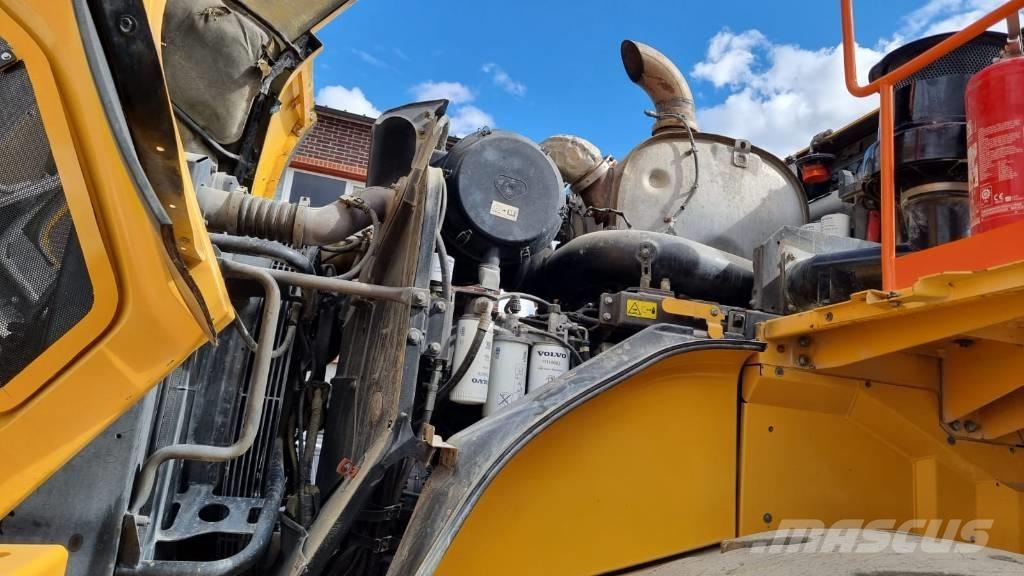 Volvo L 260 H Wielladers